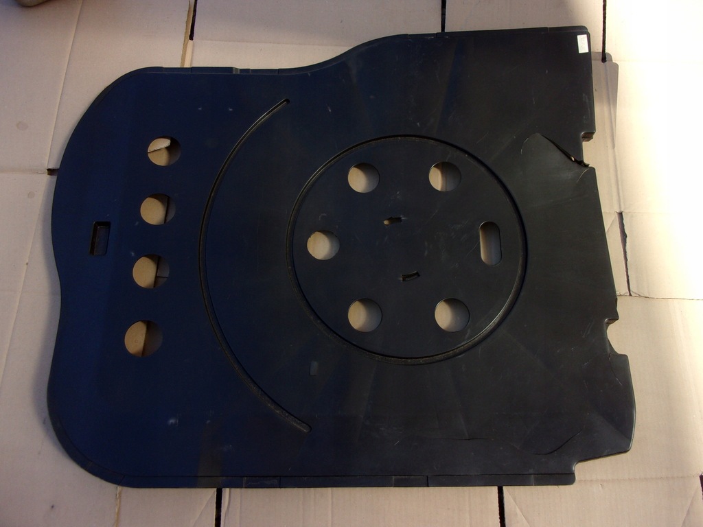 BODENKOFFERRAUMABDECKUNG LIMOUSINE MAZDA 323S BA Product image