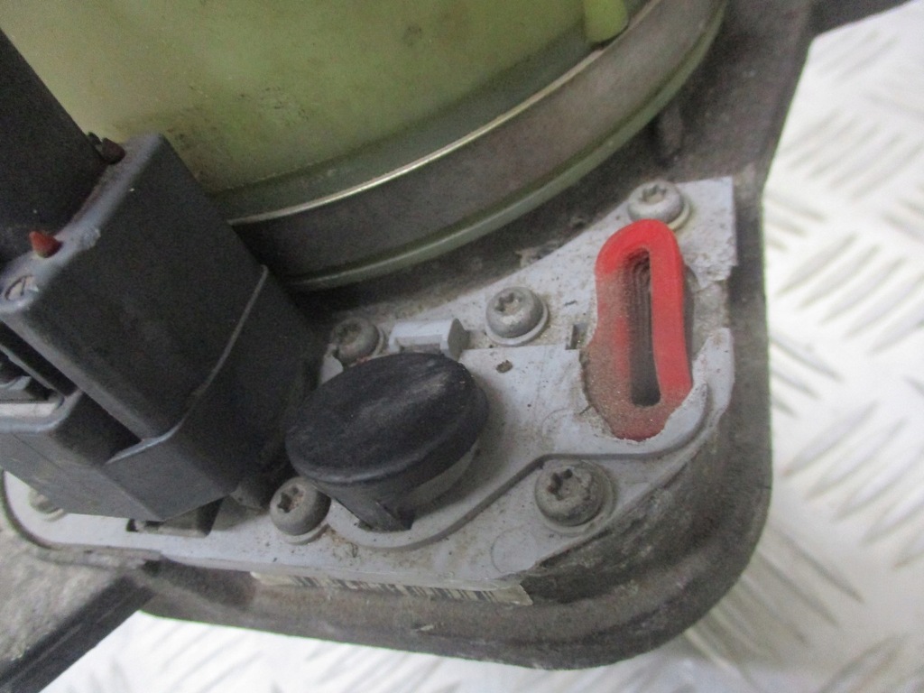 POWER PUMP FORD FOCUS MK2 1,8 16V 4M513K514CA Product image