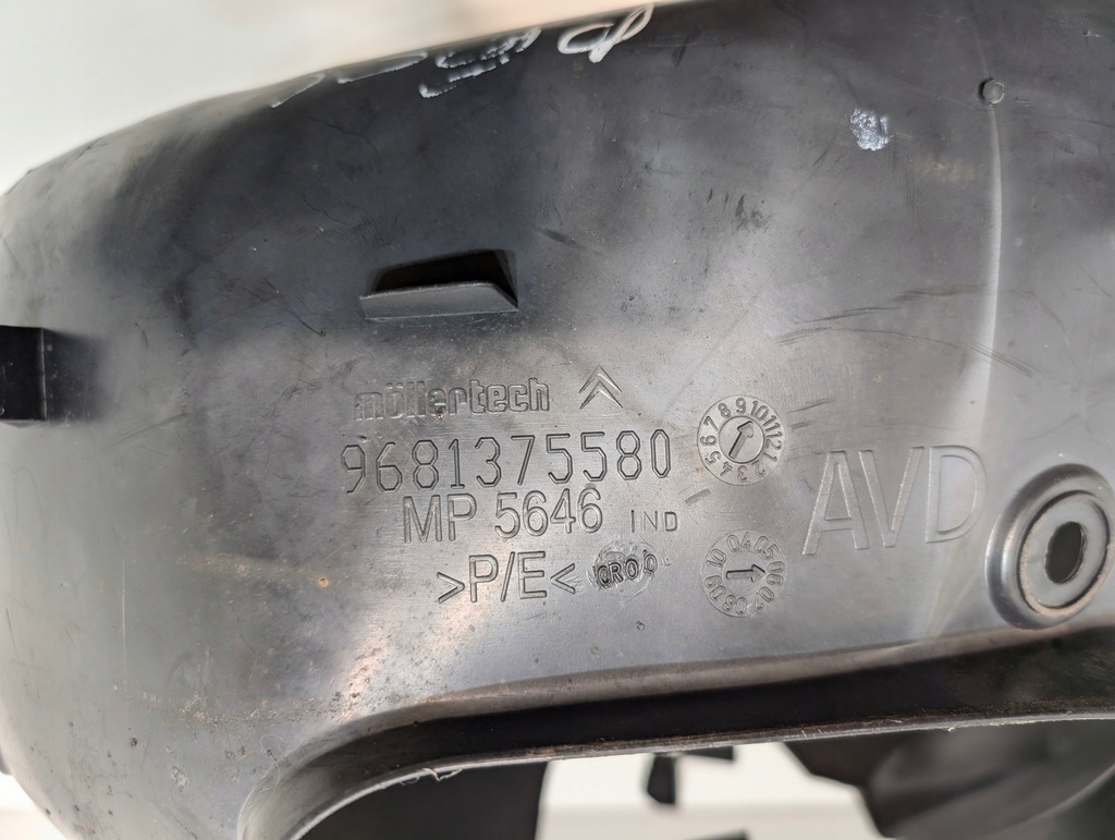 Vorderradkratzer Citroen C4 Picasso und 06-13 Product image