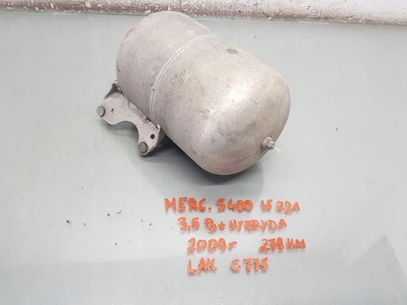MERCEDES W221 AIRMATIC LUFTBEHÄLTER Product image