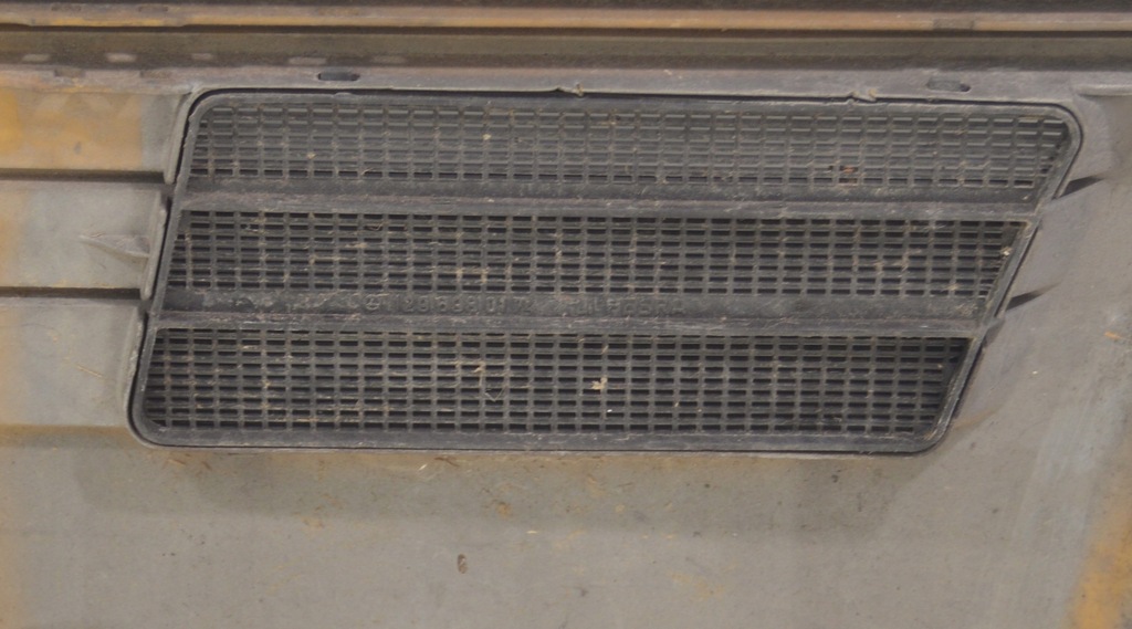 NET GRILLE FENDER STRIP RECHTS MERCEDES R129 SL 500SL 1296980274 Product image