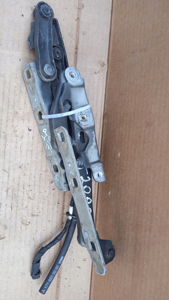 SLK 200 R171 Motorhaubenscharnier-Set C197 Product image