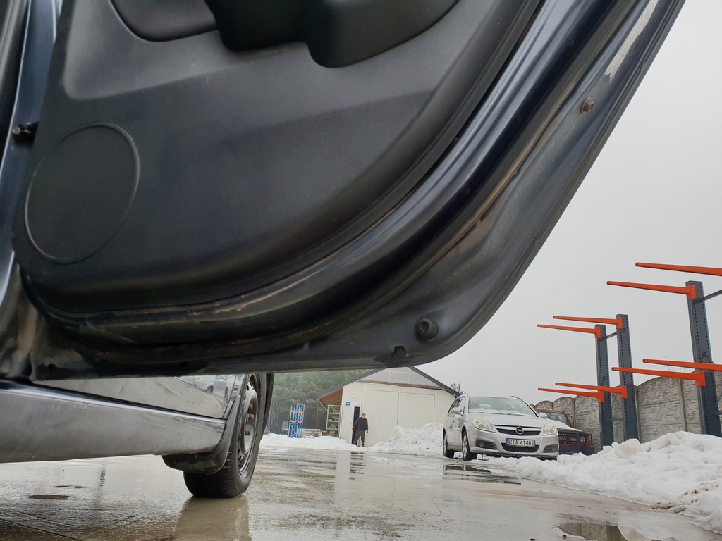 HONDA ACCORD VII 7 HINTEN RECHTS TÜR KOMBI NH658P Product image