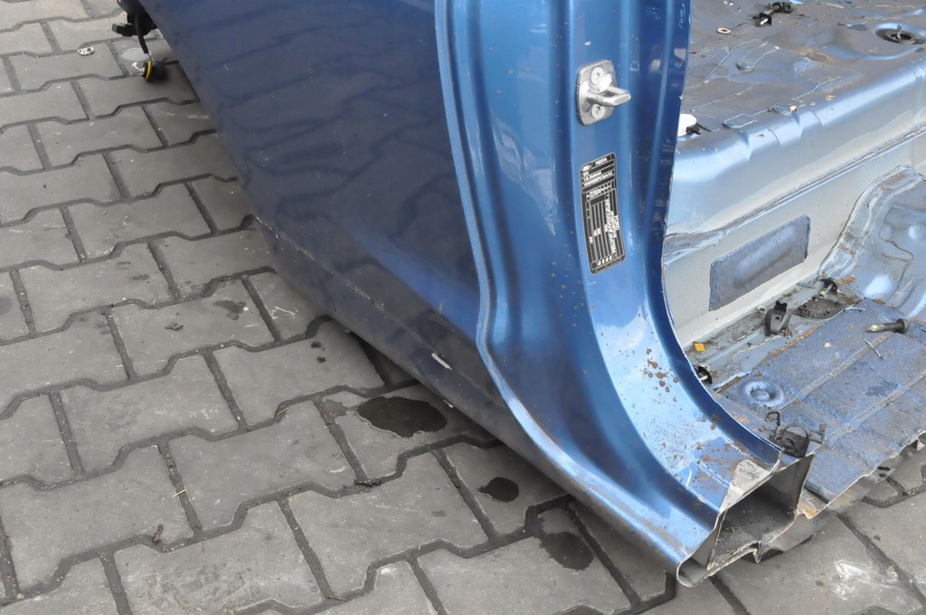 FORD FIESTA MK8 3D VIERTEL LINKS RECHTS HINTEN GANZES ARSCH BADEGÜRTEL Product image