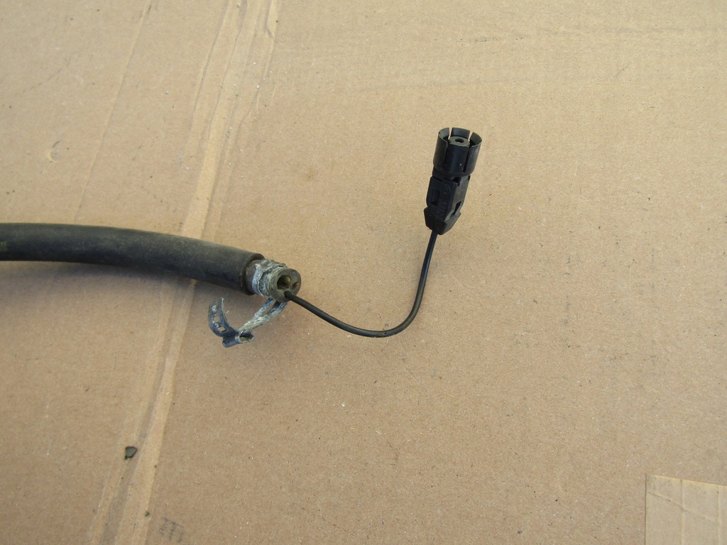 E17 MERCEDES W124 VENTILSCHLAUCHHAKEN WASCHMASCHINE DÜSE Product image