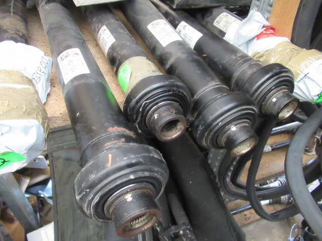 KARDIANANTRIEBSWELLE VW TOUAREG II 7P0521102P Product image