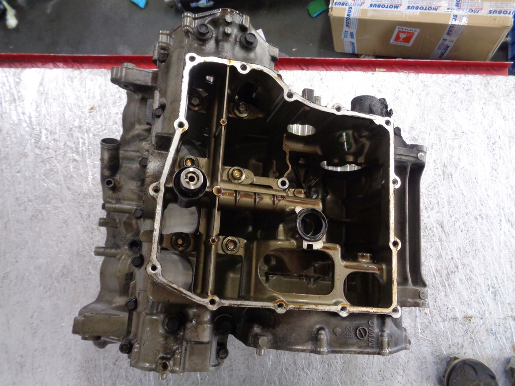 HONDA HORNET CB 900 Block, Motorkurbelgehäuse, Kolben Product image