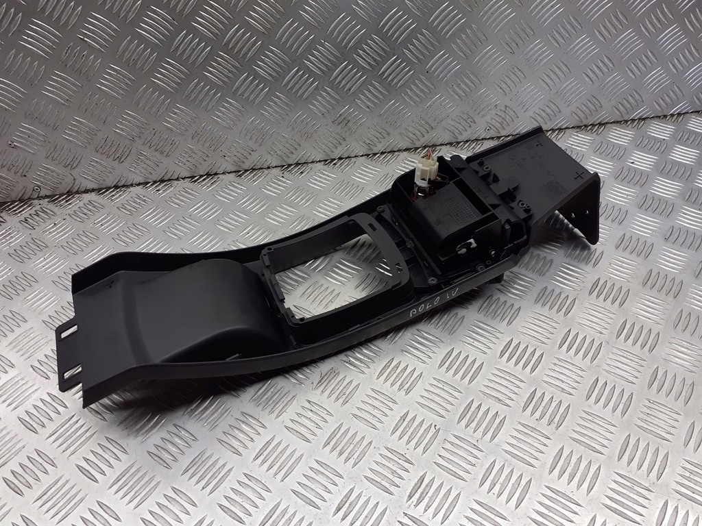MITTELTUNNEL VW POLO IV 6Q1863241 Product image