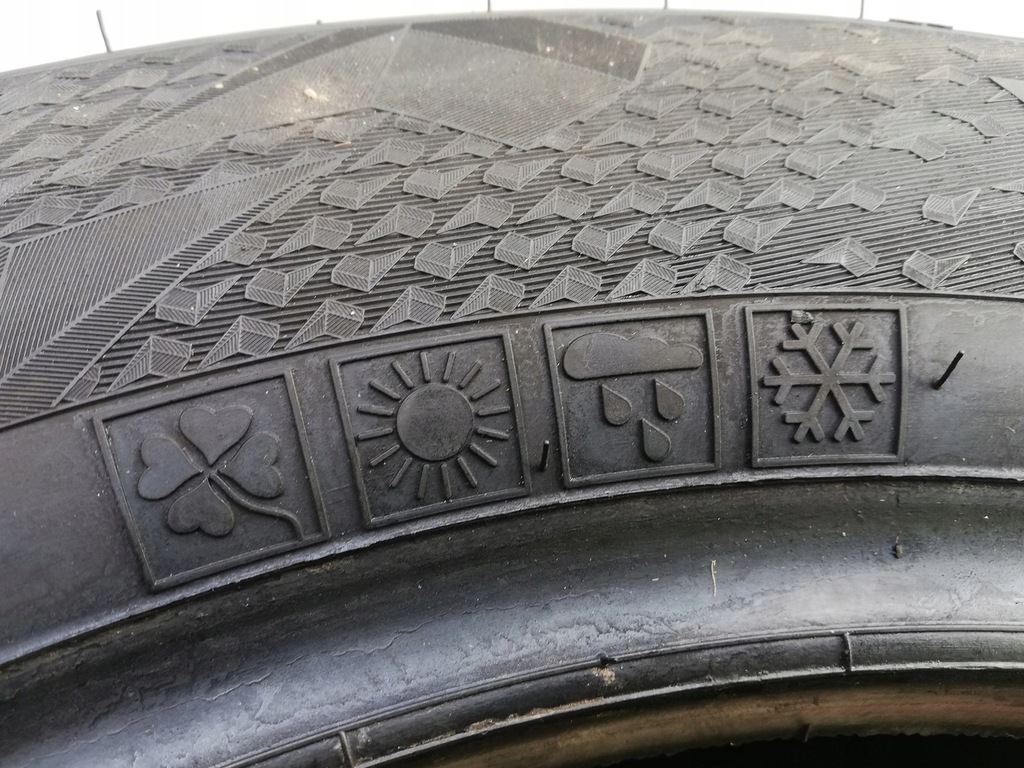Vredestein Quatrac 5 195/60R16c 99/97 H Schneegriff (3PMSF) Product image
