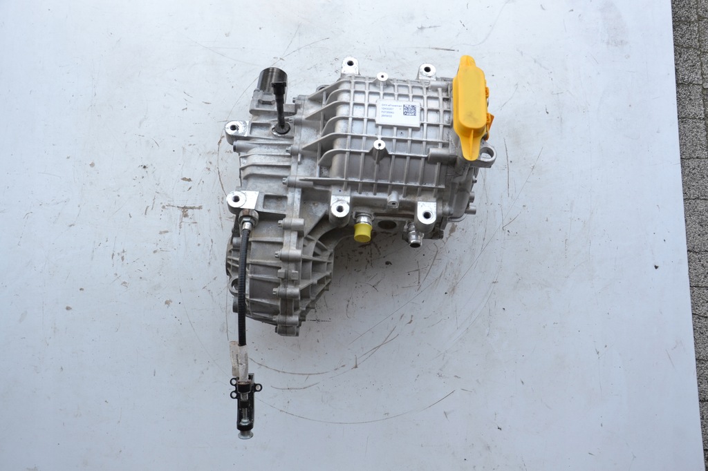 Fiat 500E Elektromotor 10432207 10436190 toller Zustand, nur ca. 1000 km Product image