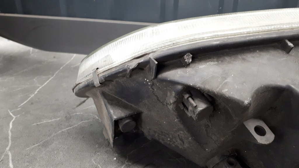 Renault Megane rechter Frontscheinwerfer Product image