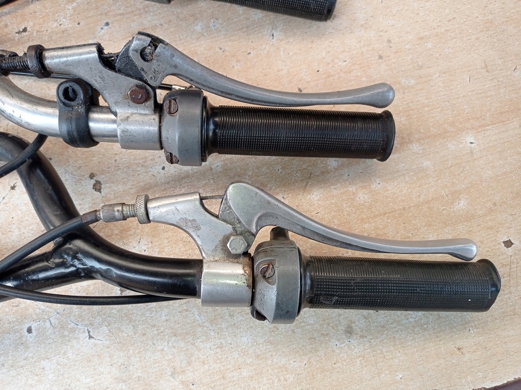 WSK - Vögel - Lelek - Lenkrad mit Türgriffen - 4 Stücke (1,2,3,4) Product image