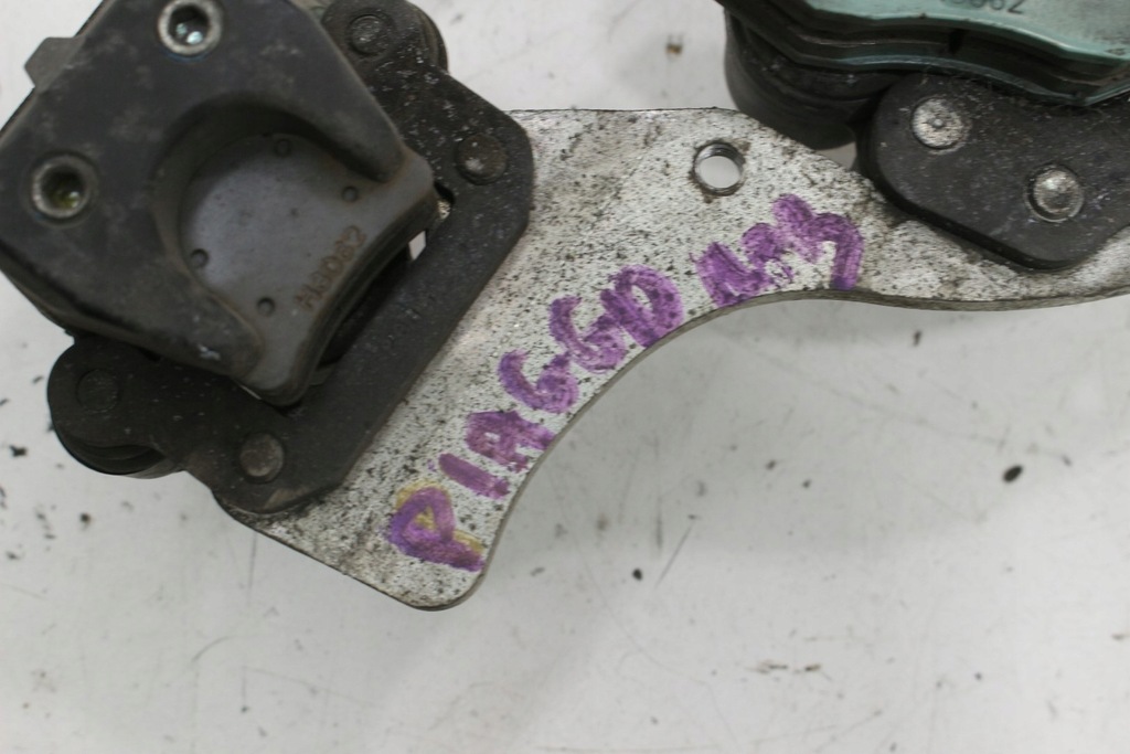 BREMSSATTELBEFESTIGUNG PIAGGIO MP3 500 Product image