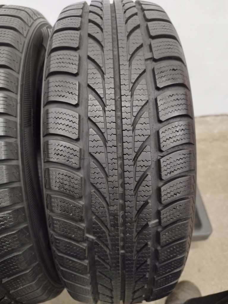 PAAR 185/65R15 HANKOOK ICEBEAR W440 Product image