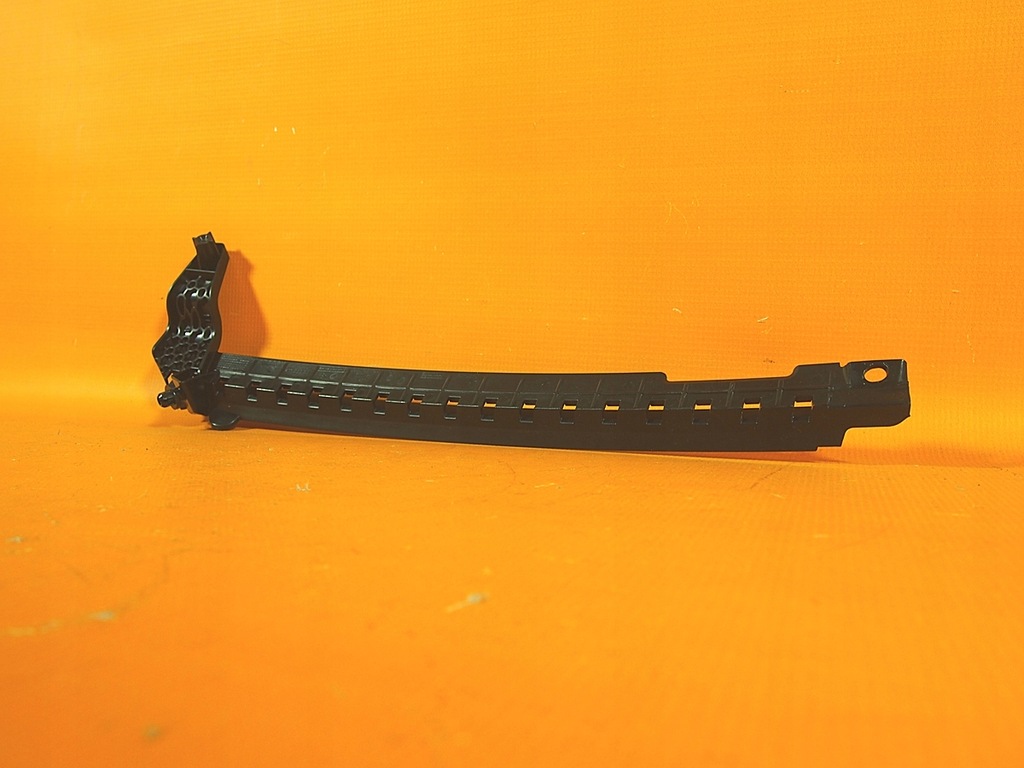 Audi Q3 83A SB 18KM Fensterführung hinten RECHTS 83a839068 Product image