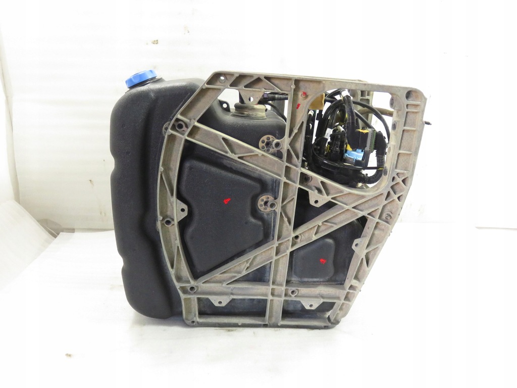 AdBlue-Tank SMOK Pumpe VOLVO FH4 T EURO 6 21226079 21645367 21226079 Product image