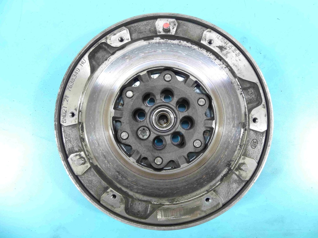 Doppelmassenrad BMW F30 F20 2.0D F31 E90 E91 Product image