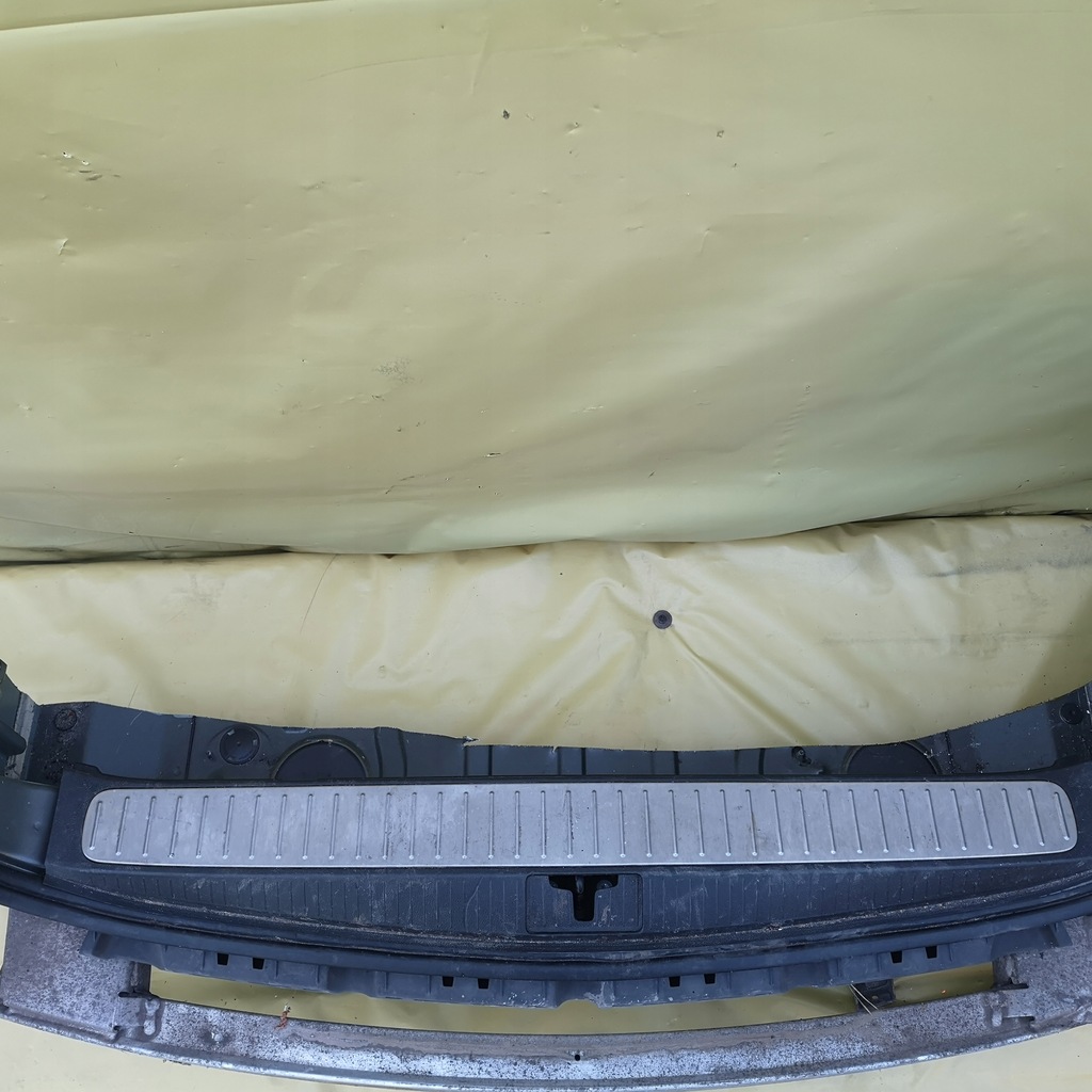 OPEL ZAFIRA C HECKRIEMEN HINTERWAND KOMPLETT Product image