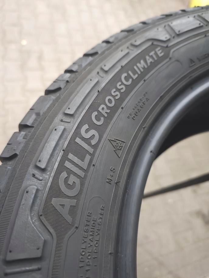 215/60r17c Michelin 2022 alle Reifen 7mm 7173 Product image