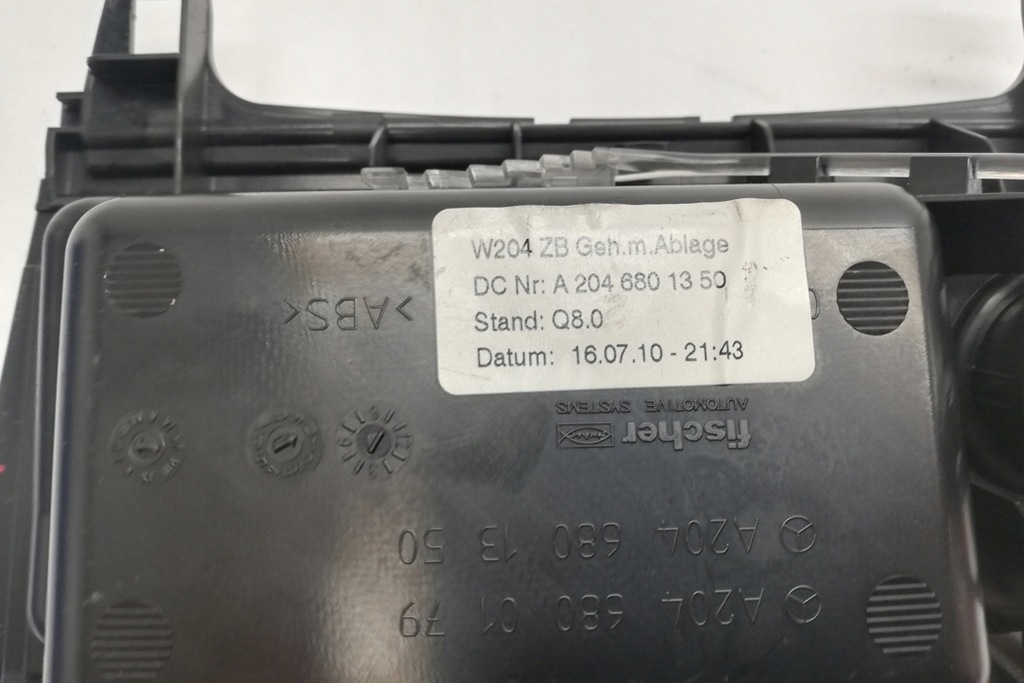 Mercedes-Benz C Aschenbecher (W204) A2046801350 2.1L Diesel 100KW 2011 Product image