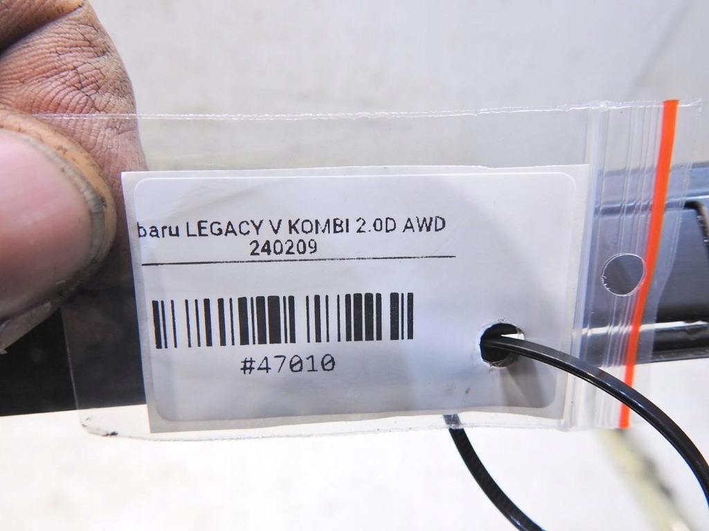 DACHLEISTE, LINKS, SUBARU LEGACY V COMBI Product image