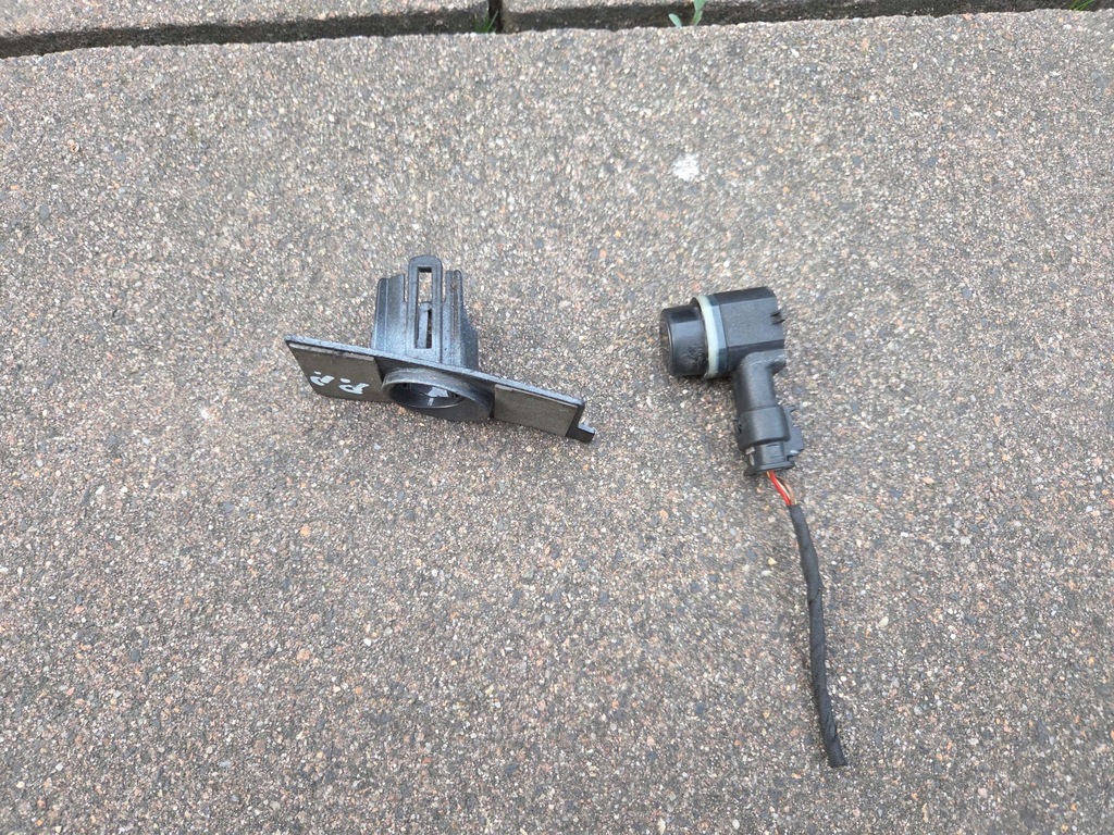 VW Touran Lift PDC-Sensor+rechts baszy externes 1T0919297A 1T0919400 10-15 Product image