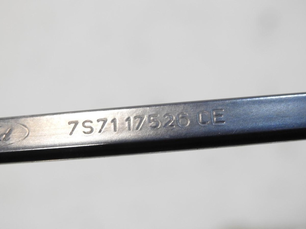 WISCHERARM RECHTS FORD MONDEO MK4 IV LIFT 7S7117526CE Product image