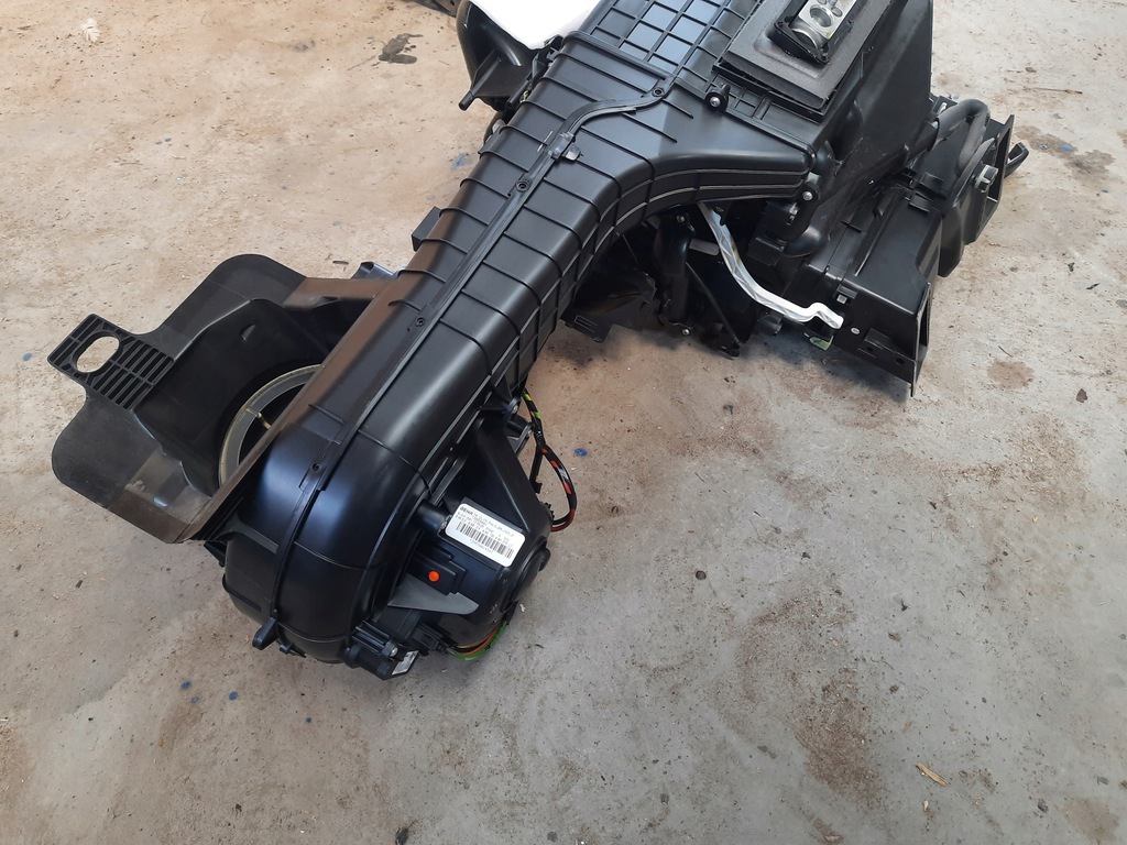 Peugeot 5008 1,6 PS Heizung komplett Product image