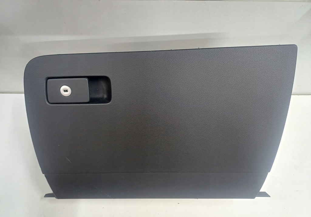 Passagierfach VW Passat B8 Schwarzes Europa Product image