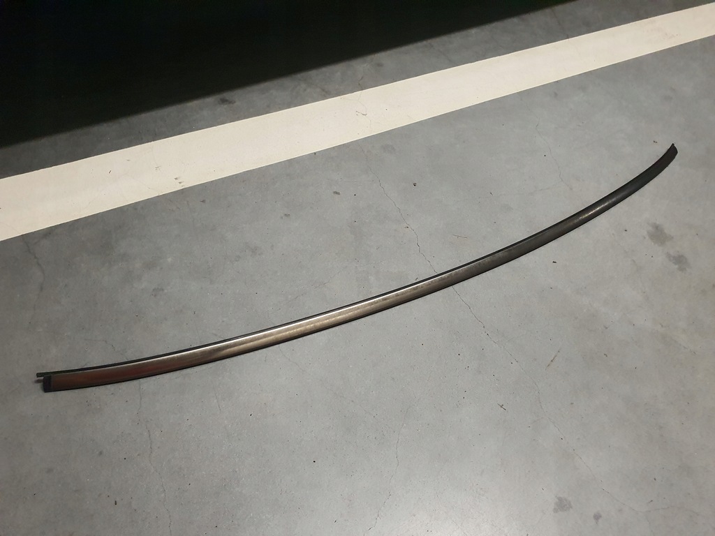 MERCEDES CLK W208 FRONTSCHEIBENLEISTE Product image