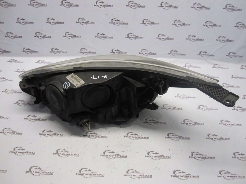 Ford Focus MK3 III 12R Lampe Front BM51-13W029-DK Englisch Product image