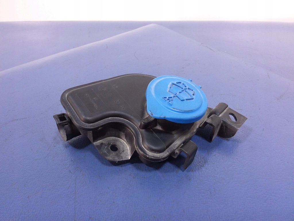 BMW X7 G07 WASHER RESERVOIR FÜLLSTÜCK 7361809 Product image