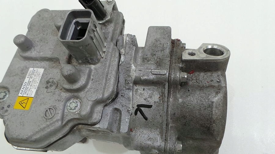 LEXUS IS 300H AC KOMPRESSOR 042200-0464 Product image