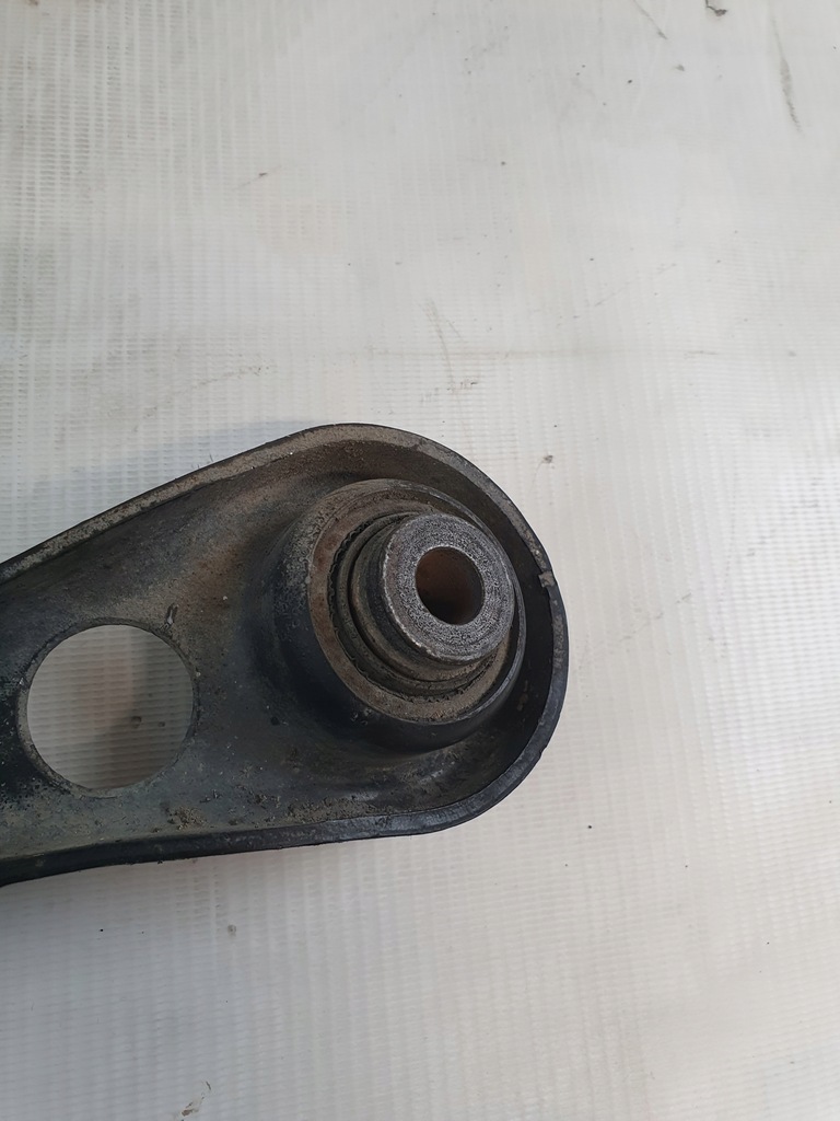 HINTERER QUERLENKER OE 4F0501529C AUDI A6 C6 Product image