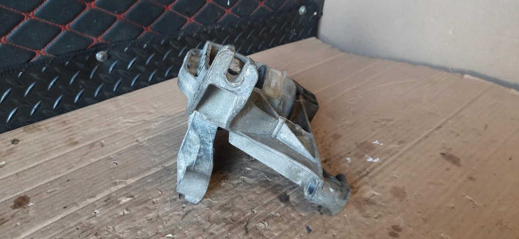 PAW MOTORHALTERUNG PEUGEOT 308 T9 4A103720 Product image