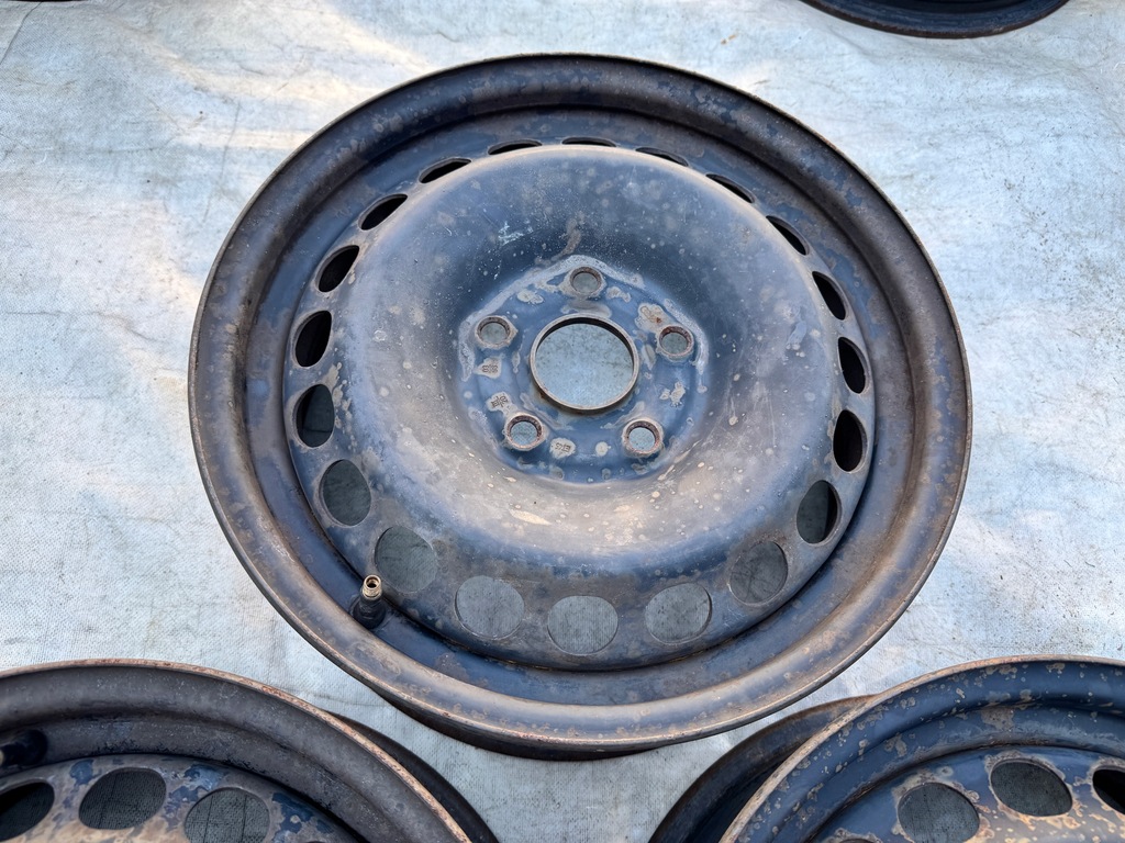 Audi Felge 5x112 15" 6J ET45 141 Product image