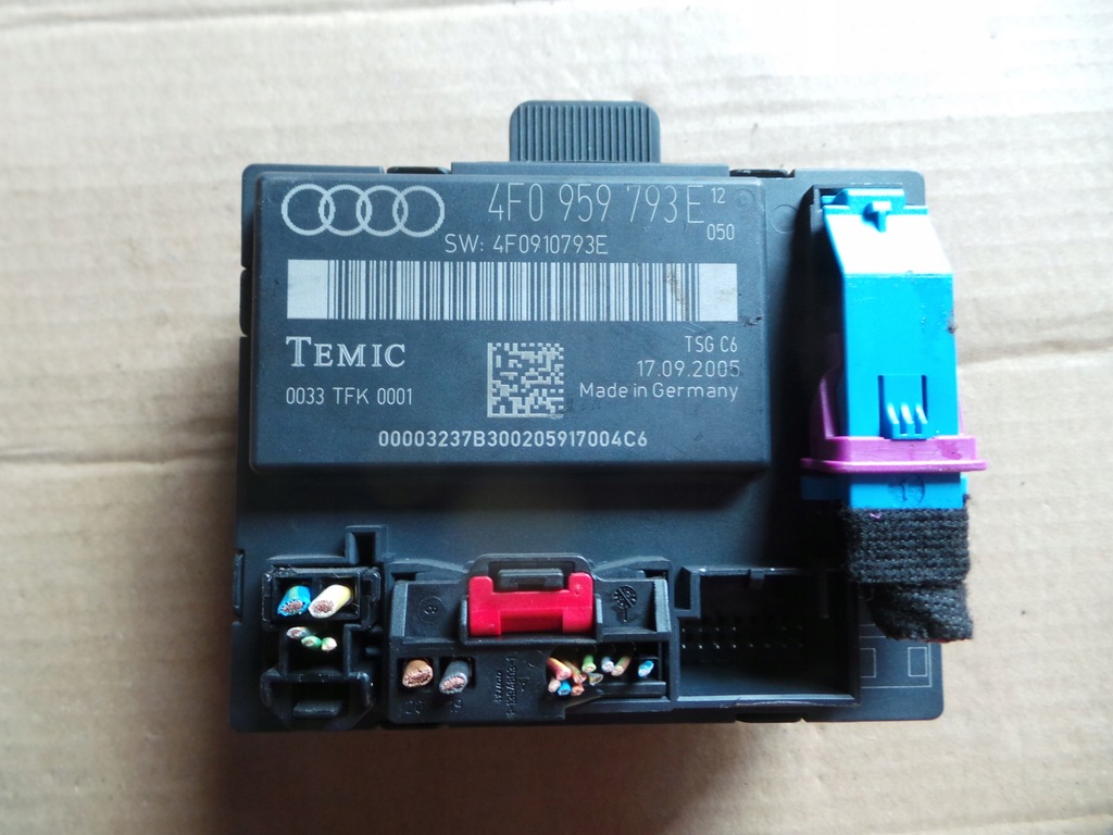 Türmodul vorne links Audi A6 C6 4F0959793E Product image