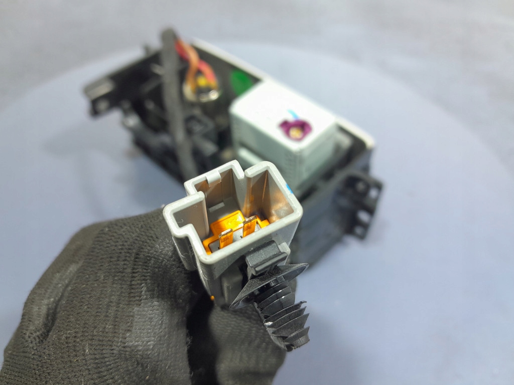 Volvo S90 II V90 Socket 12V Port 2x USB -Rahmen 31415911 Product image