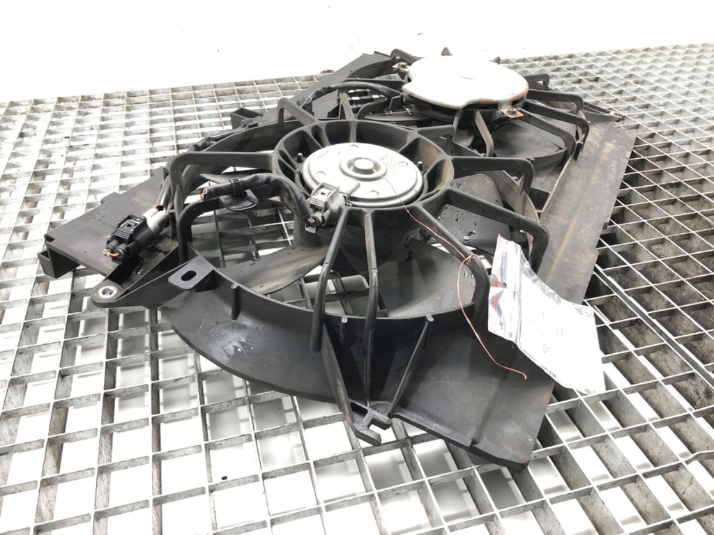 KLIMAANLAGEVENTILATOR TOYOTA AVENSIS T25 16363-0H030 2.0 147KM Schrägheck Product image