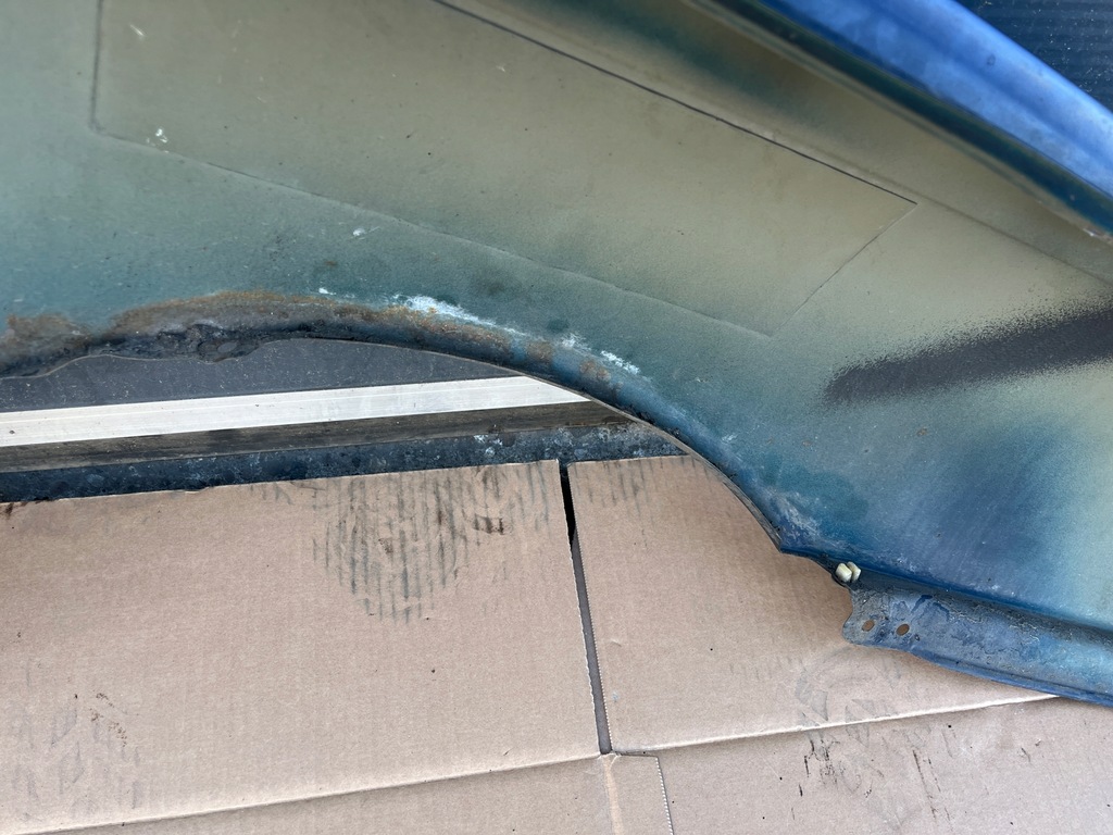 LINKER VORDERER KOTFLÜGEL NISSAN SUNNY N14 1991-1996 3D Product image