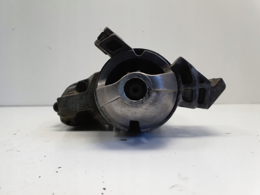 BMW E87 E90 2.0 D STARTER Bosch 0001139002 Product image