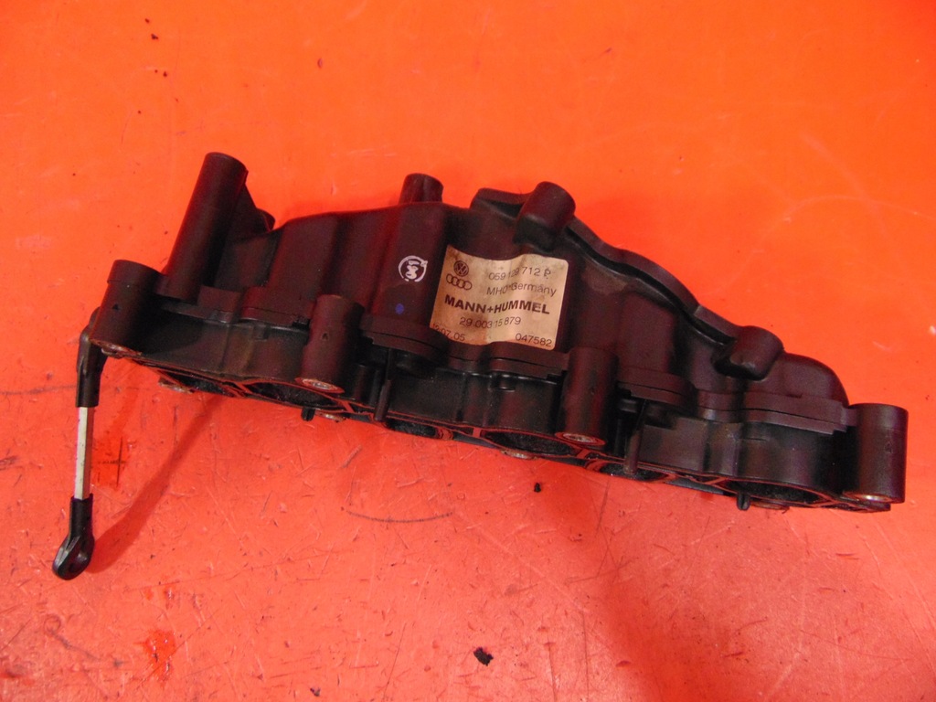 AUDI A4 B7 8E 8E2 04- 3.0 TDI A6 C6 Ansaugkrümmer rechts 059129712P Product image