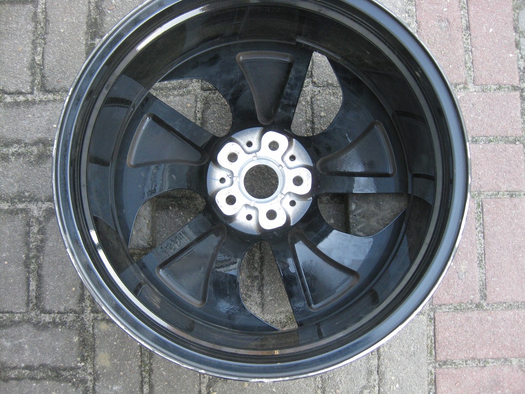 BMW i8 „20“ FELGE, RECHTS Product image