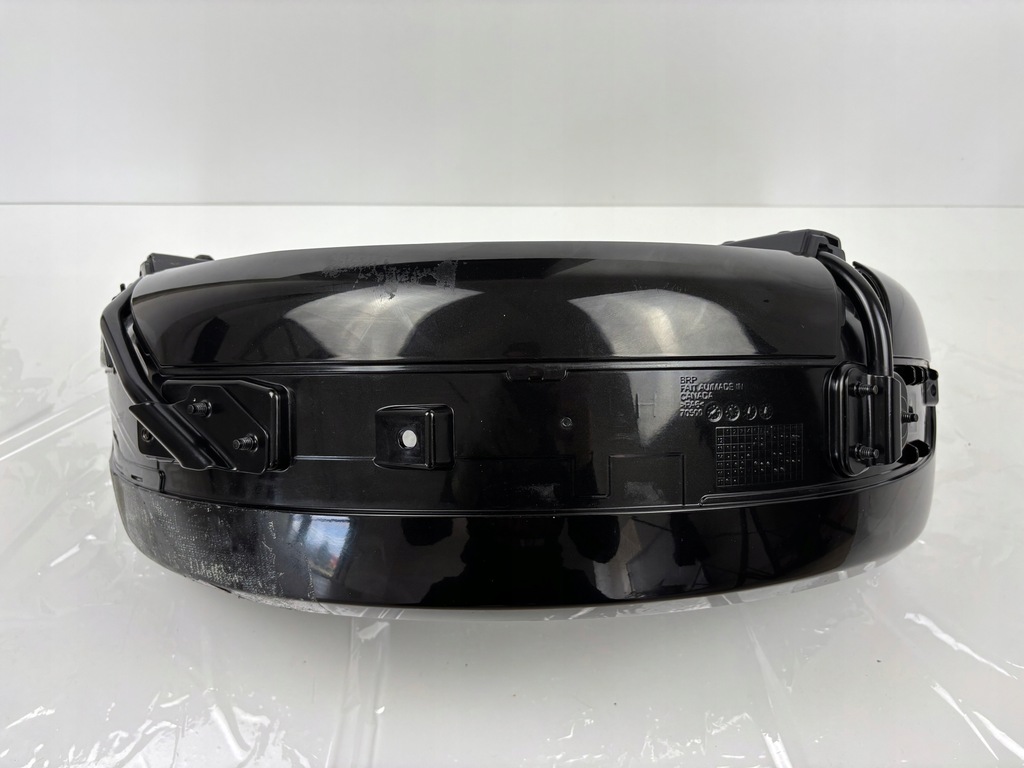 Vorderer Kotflügel links am Spyder F3 S 2015- Product image