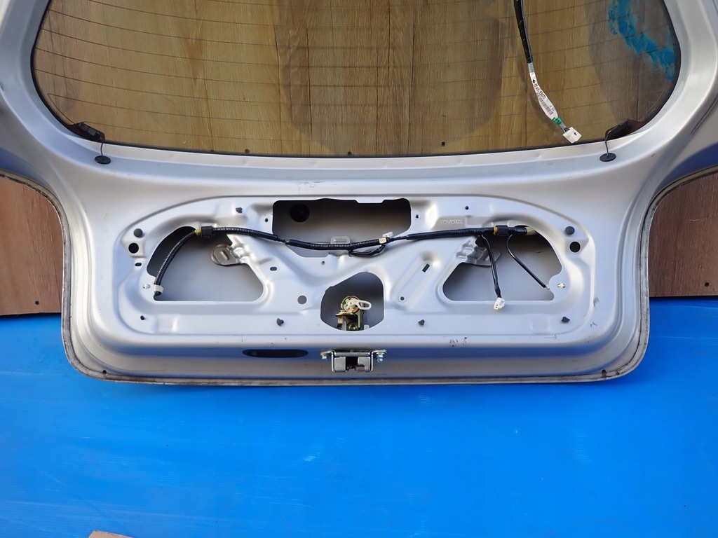 TOYOTA YARIS JP 99-05 KOFFERRAUMDECKELFENSTER 199 Product image