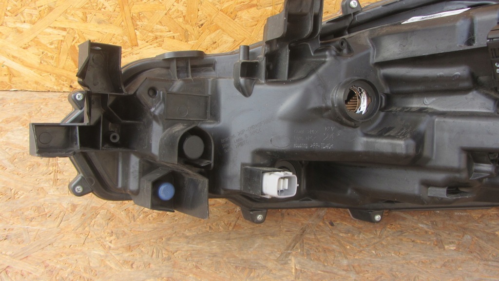 Vordere rechte Lampe TOYOTA COROLLA E21 SEDAN LENS 2018- Product image