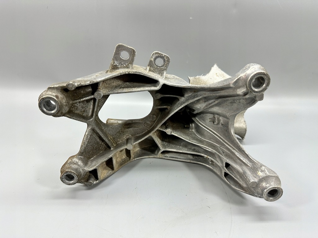 AUDI A4 B9 A5 F5 8W 2.0 TFSI RECHTE MOTORHALTERUNG RECHTS 4M0199308AA Product image
