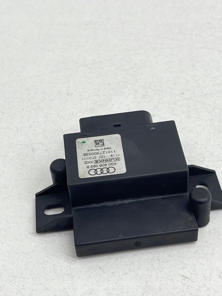 AUDI A4 B8 A5 8T A6 C7 Kraftstoffpumpensteuermodul Product image