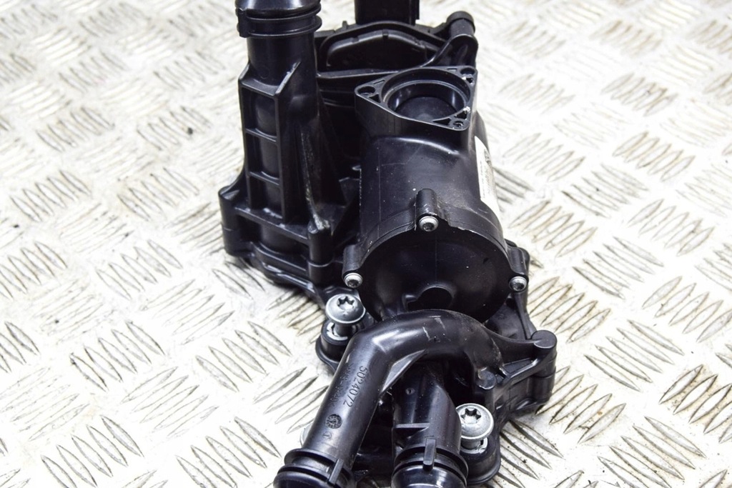Audi Q5 FY 80A Thermostat 05L121111H 2.00 Diesel 150 kW 2021 Product image