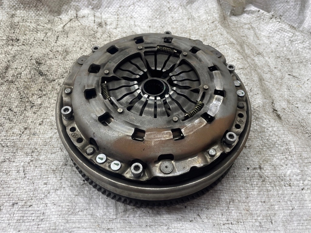 BMW E87 E90 18i N43B20A DOPPELKUPPLUNG 7560876 Product image